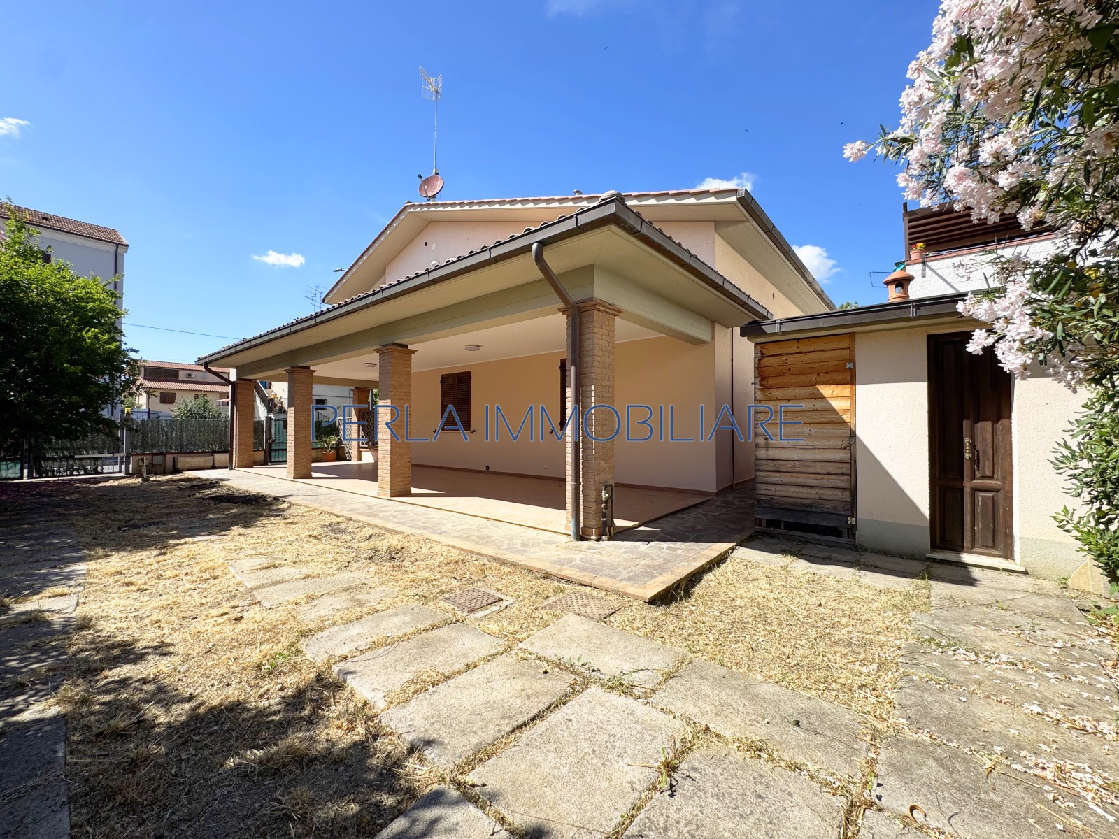 ZONA TIRO A SEGNO - Villetta bifamiliare. Euro 340.000