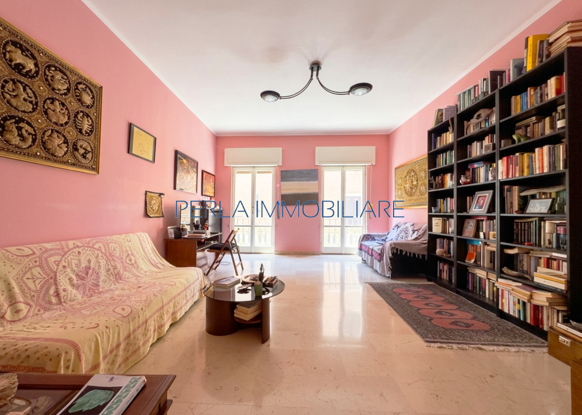 ZONA CENTRO STORICO - 4 VANI 120 MQ. Euro 250.000