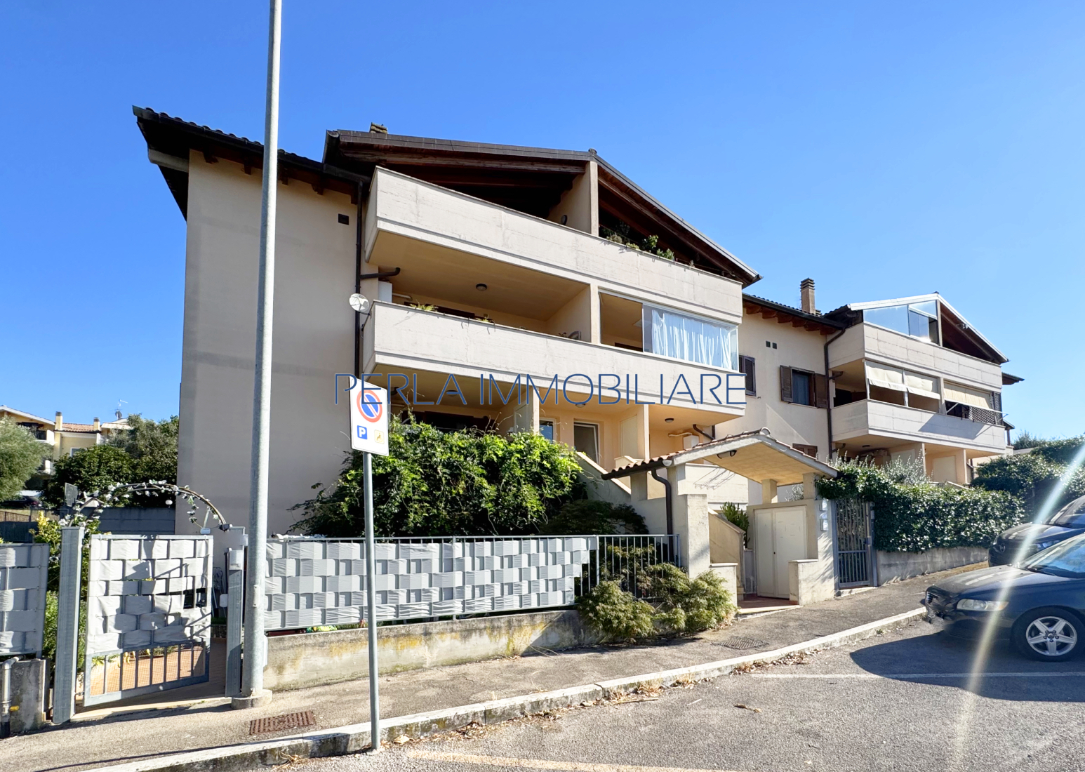 ISTIA D'OMBRONE - Appartamento su due livelli. Euro 170.000