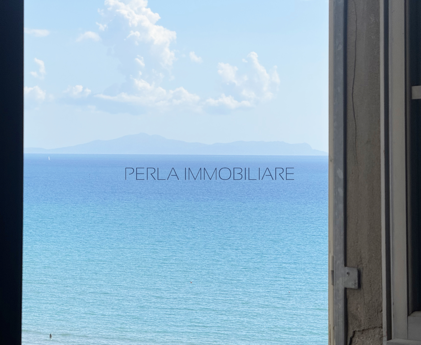 CASTIGLIONE DELLA PESCAIA - Appartamento dentro la fortezza di Castiglione. Vista Mare. Euro 380.000